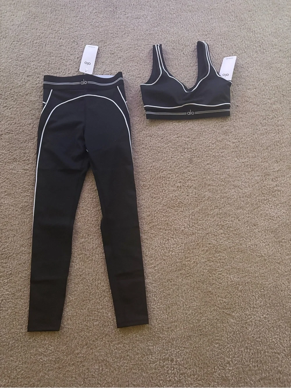 Alo Yoga black set with white #yoga